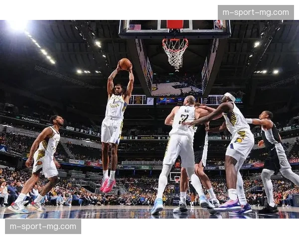 马刺对阵步行者防守差距悬殊，文班亚马内线威慑压缩空间