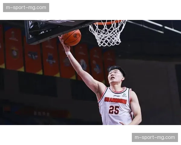 杜锋调整四号位轮换顺序 张皓嘉防守覆盖面积获认可